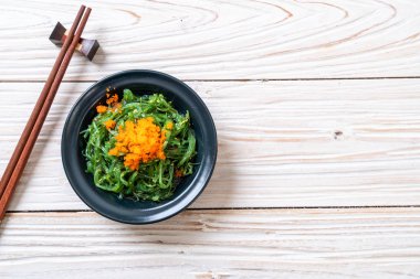 yosun salata karides yumurta - Japon gıda tarzı