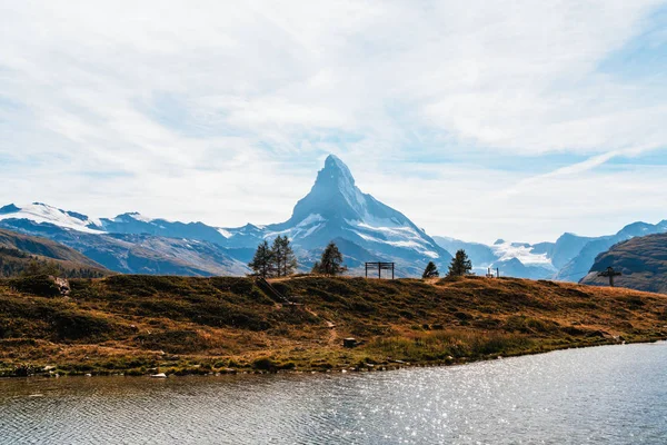 Cervino Con Lago Leisee Zermatt Suiza — Foto de Stock