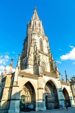 İsviçre'nın Munster katedral güzel mimari