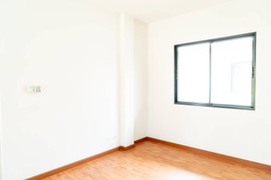 boş cam pencere ve kapı ev güneş ışığı ile