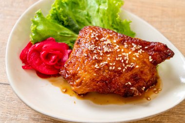 teriyaki sosu ve susam ızgara tavuk biftek