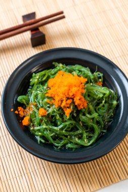 yosun salata karides yumurta - Japon gıda tarzı