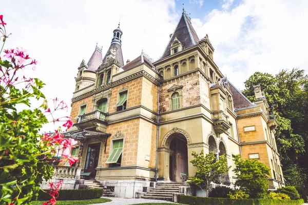 Bela Arquitetura Castelo Hunegg História Museu Nacional Suíça — Fotografia de Stock