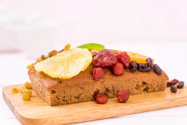 Fruit Cake Wood Background — Stock Photo, Image