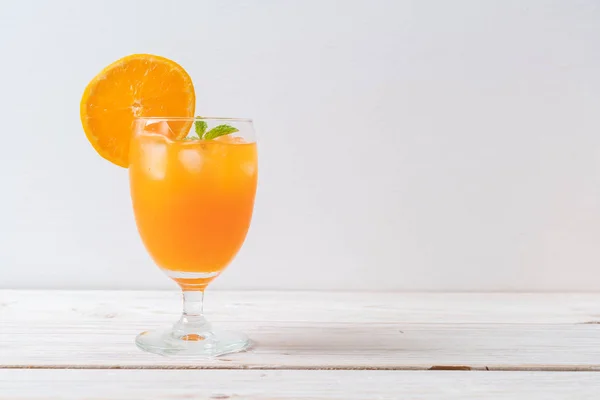 Verre Jus Orange Avec Glace — Photo