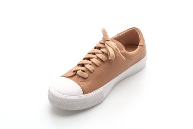 Kahverengi ayakkabılar beyaz arkaplanda izole edilmiş