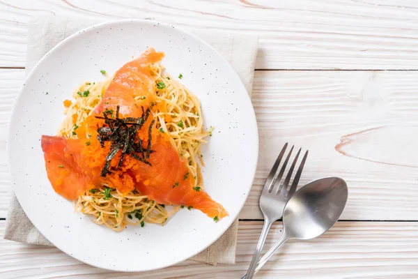 Spaghetti Smoked Salmon Shrimp Egg Fusion Food Style — Stock Photo, Image