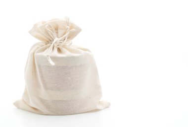 Beyaz arka planda beyaz kumaş çanta izole