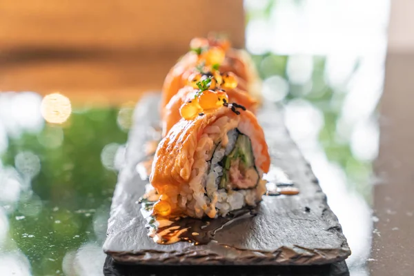 Lax Sushi Rullar Med Foie Gras Japansk Mat Stil — Stockfoto