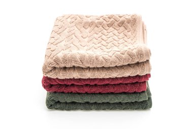 Beyaz arkaplanda izole edilmiş havlu