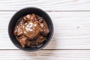 herb - Phuket Tayland geleneksel gıda tarzı ile domuz eti güveç