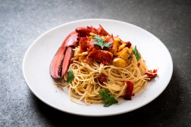 Makarna ya da ıstakoz spagettisi - İtalyan yemeği