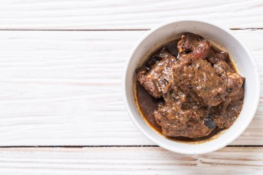 herb - Phuket Tayland geleneksel gıda tarzı ile domuz eti güveç