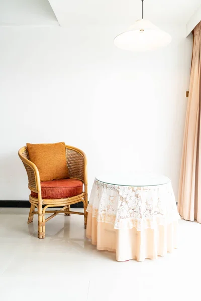 Prázdný Stůl Židle Dekorace Interiéru Obývacího Pokoje — Stock fotografie