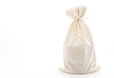 Beyaz arka planda beyaz kumaş çanta izole