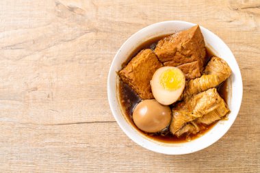 kaynamış yumurta çikolata sosu veya tatlı sos - Asya gıda