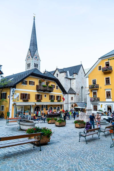 Hallstatt Áustria Agosto 2018 Praça Cidade Hallstatt Áustria Hallstatt Uma — Fotografia de Stock