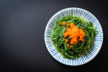 yosun salata karides yumurta - Japon gıda tarzı