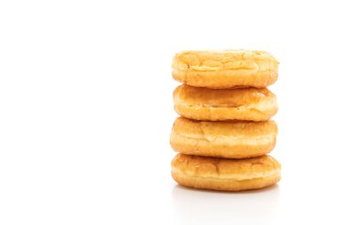 Çörek beyaz arkaplanda izole edildi