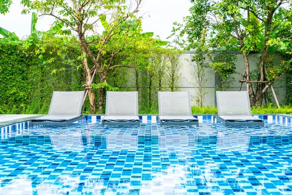 Bett Pool Mit Außenpool Hotel Und Resort Für Reise Und — Stockfoto