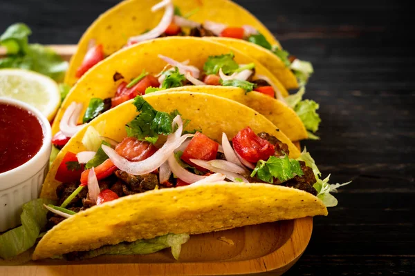 Tacos Con Carne Verduras Estilo Comida Mexicana — Foto de Stock