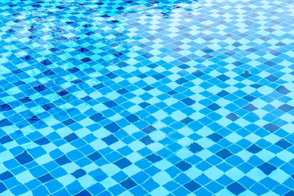 Superfície Piscina Com Piso Mosaico Azul — Fotografia de Stock