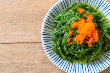 yosun salata karides yumurta - Japon gıda tarzı