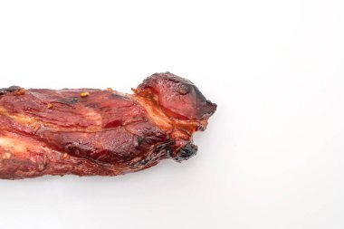 Beyaz arka plan üzerinde izole kırmızı Barbekü domuz rostosu