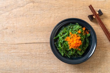 yosun salata karides yumurta - Japon gıda tarzı