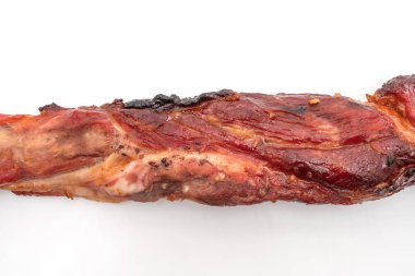 Beyaz arka plan üzerinde izole kırmızı Barbekü domuz rostosu