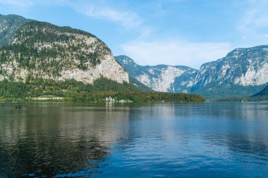 Avusturya Alpleri'nde güzel Hallstatter göl