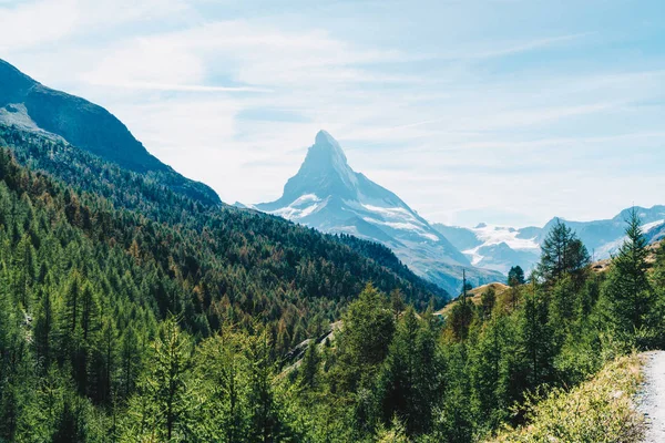 Hermoso Paisaje Montaña Con Vistas Pico Matterhorn Zermatt Suiza — Foto de Stock