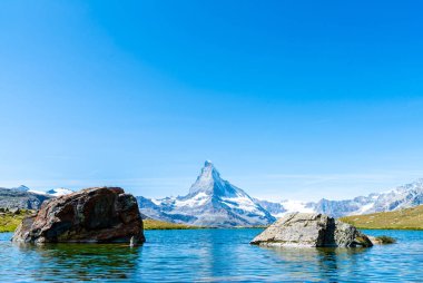 Matterhorn Zermatt, İsviçre Stellisee Gölü ile