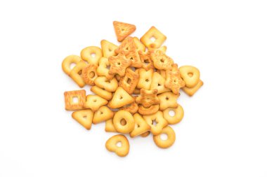 Beyaz arka plan üzerinde izole bisküvi kraker