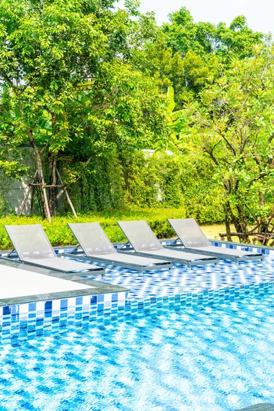 Cama Piscina Com Piscina Exterior Hotel Resort Para Viagens Férias — Fotografia de Stock