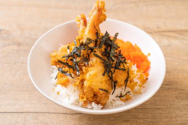 karides tempura pirinç kase karides yumurta ve yosun - Japon gıda tarzı