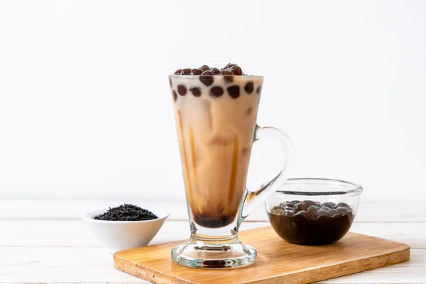 Leche Taiwán Con Burbuja Sobre Fondo Madera —  Fotos de Stock