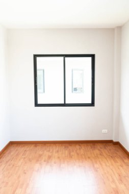 boş cam pencere ve kapı ev güneş ışığı ile