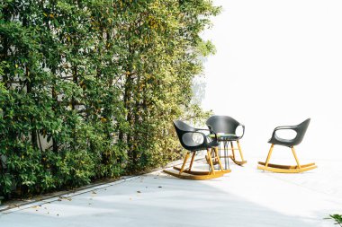 boş veranda güverte ve sandalye