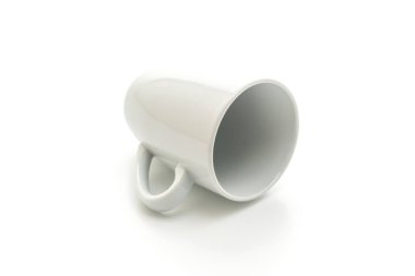 Beyaz kupa beyaz arkaplanda izole