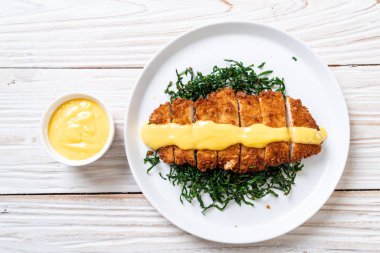 limon limon soslu kızarmış tavuk göğsü