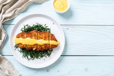 limon limon soslu kızarmış tavuk göğsü