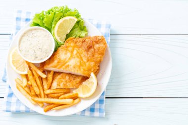 Balık ve cips - sağlıksız gıda
