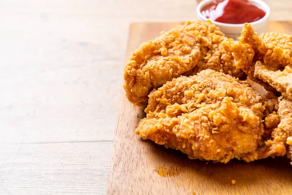 Τηγανητό Κοτόπουλο Πρόχειρο Φαγητό Και Ανθυγιεινά Τρόφιμα — Φωτογραφία Αρχείου