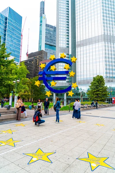 Frankfurt Main Tyskland Sep 2018 Berömda Stora Eurotecknet Europeiska Centralbanken — Stockfoto