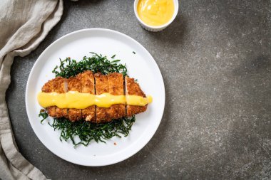 limon limon soslu kızarmış tavuk göğsü