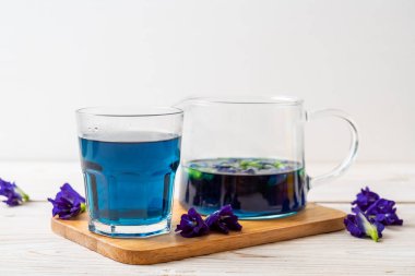 kelebek bezelye suyu - sağlıklı içecek