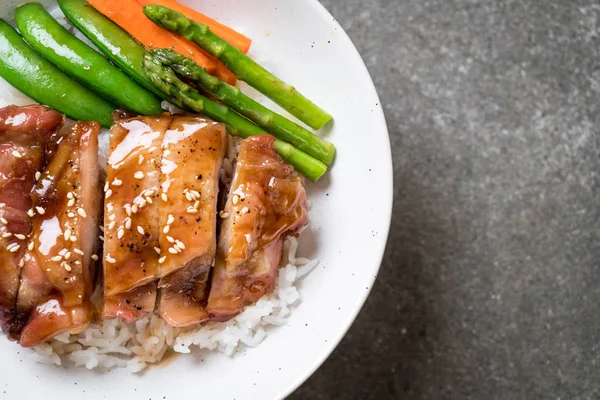 Teriyaki Chicken Rice Bowl Asian Food Style — Stock Photo, Image