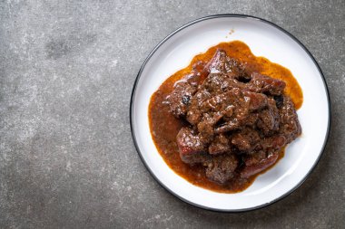 herb - Phuket Tayland geleneksel gıda tarzı ile domuz eti güveç