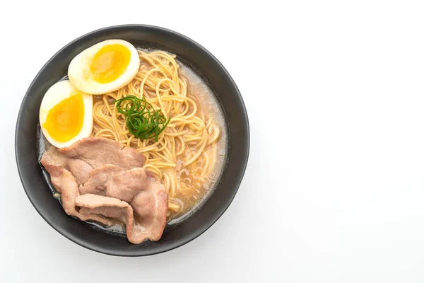 Nouilles Ramen Tonkotsu Porc Oeuf Isolé Sur Fond Blanc — Photo